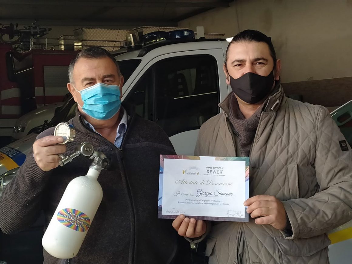 Donazione bombola d’ossigeno di primo intervento a favore dell’associazione Arcobaleno – 13 Dicembre 2020